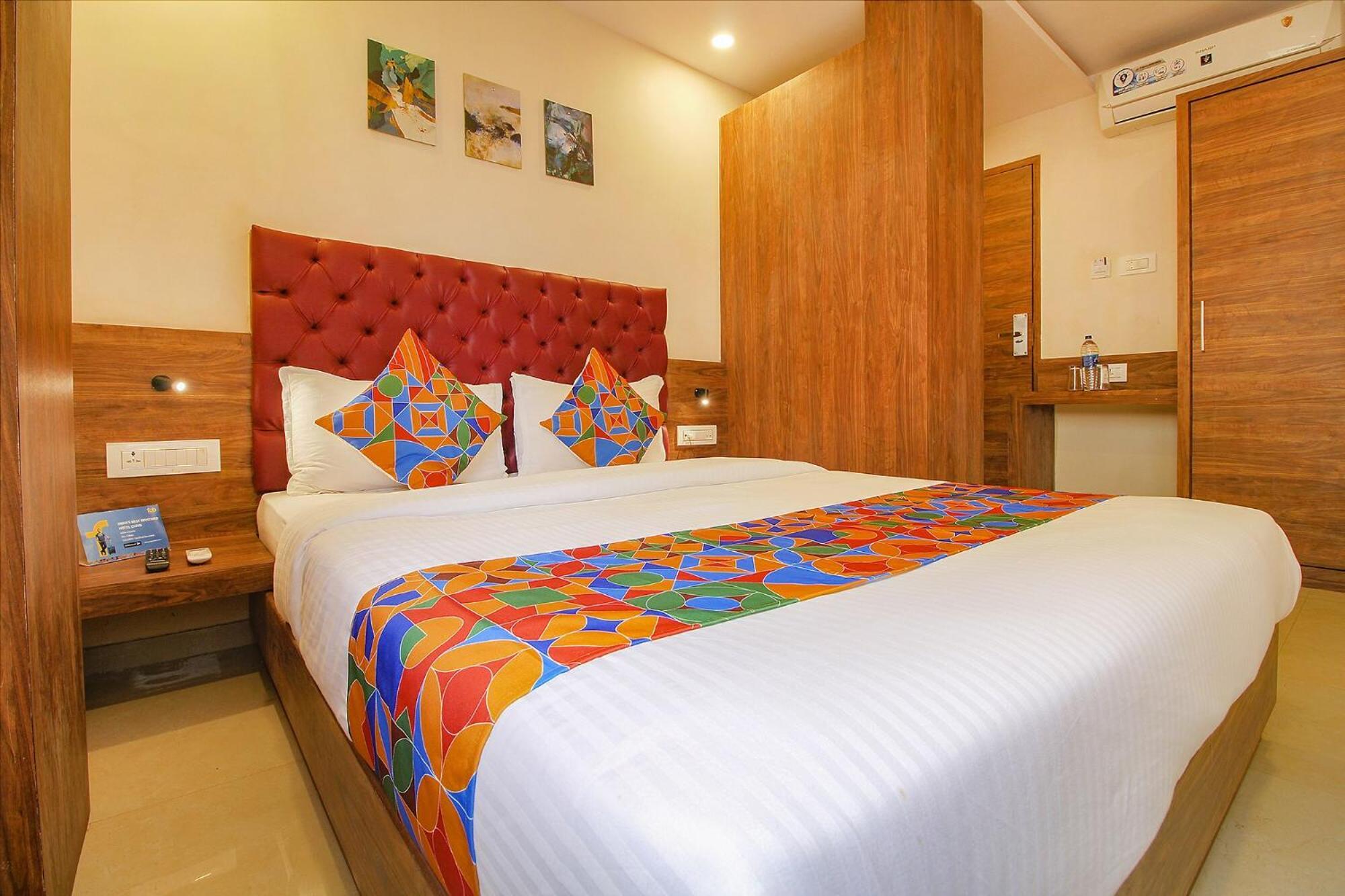 Fabhotel Peninsula - Nr Csmt Station - Mumbai — Photos 2